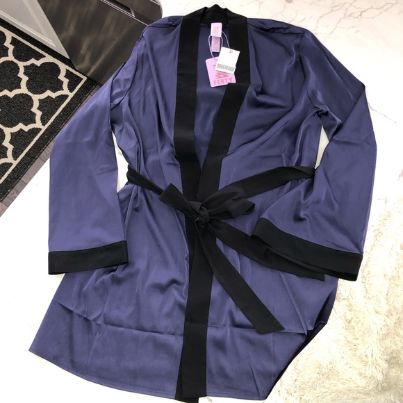 Savage X Fenty Intimates Sleepwear Savage X Fenty Brand New Satin Robe Poshmark